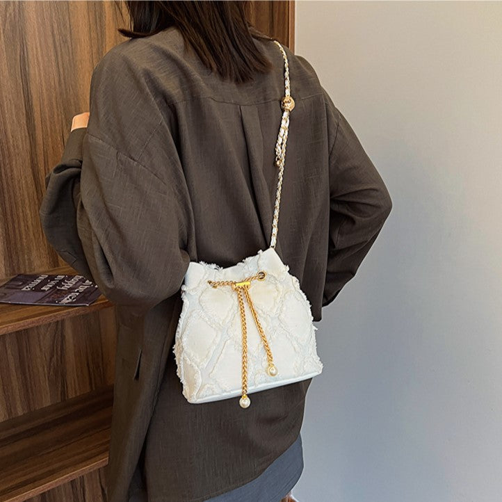 Women's Quilted Denim Bucket Bag - Trendy Large Capacity Chain Strap Shoulder/Crossbody Bag