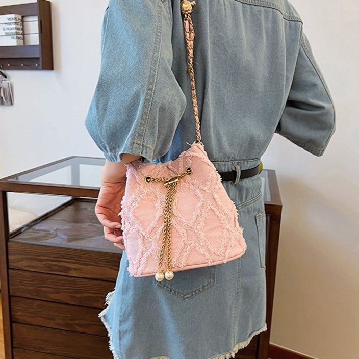 Women's Quilted Denim Bucket Bag - Trendy Large Capacity Chain Strap Shoulder/Crossbody Bag