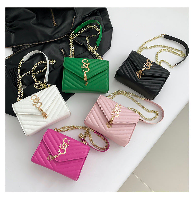 Women's Lattice Chain Satchel - Artisan-Quilted Crossbody with Signature Hardware