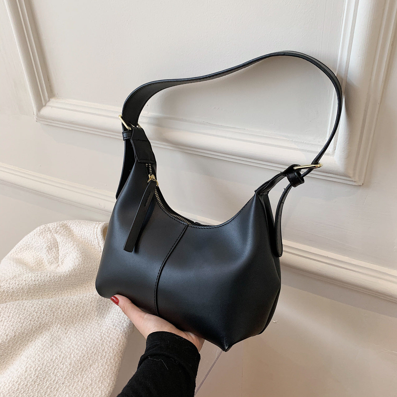 Women's Crescent Shoulder Bag – Textured Underarm Saddle | Minimalist Essential