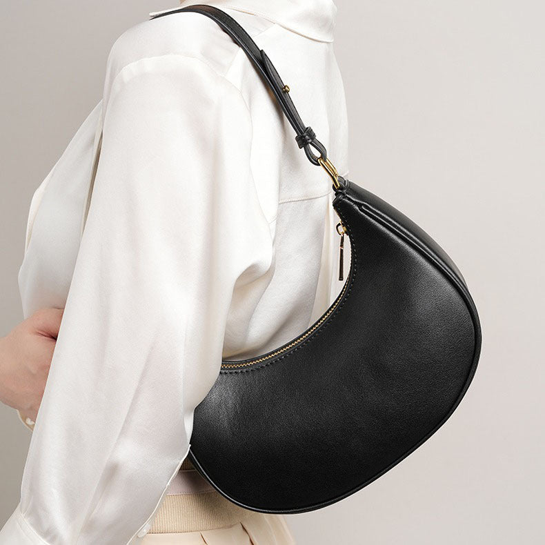 Women's Crescent Moon Hobo Bag — Effortlessly Versatile Underarm Purse with Refined Details