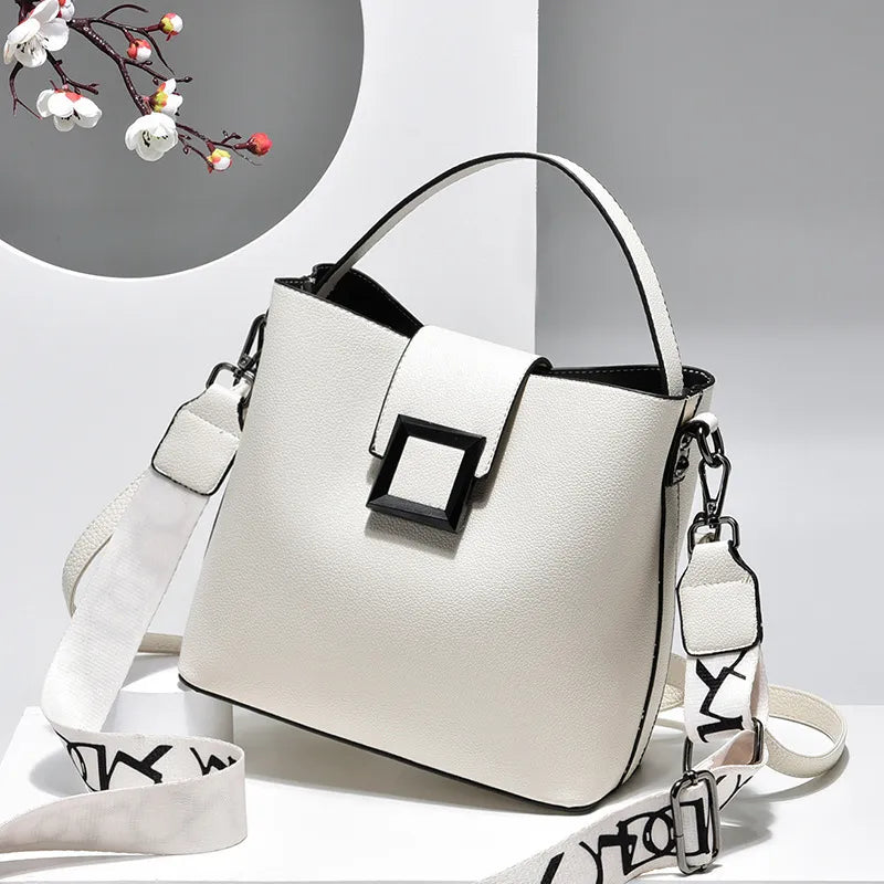 Fashion Simple Large-Capacity Tote Bag for Women – Lightweight Daily Shoulder Bag