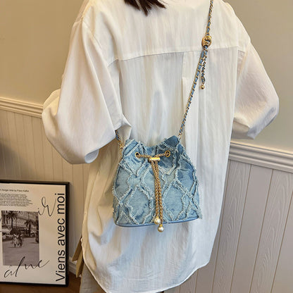 Women's Quilted Denim Bucket Bag - Trendy Large Capacity Chain Strap Shoulder/Crossbody Bag