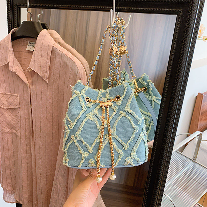 Women's Quilted Denim Bucket Bag - Trendy Large Capacity Chain Strap Shoulder/Crossbody Bag