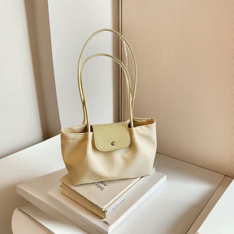 Longchamp Elegant Shoulder Bag